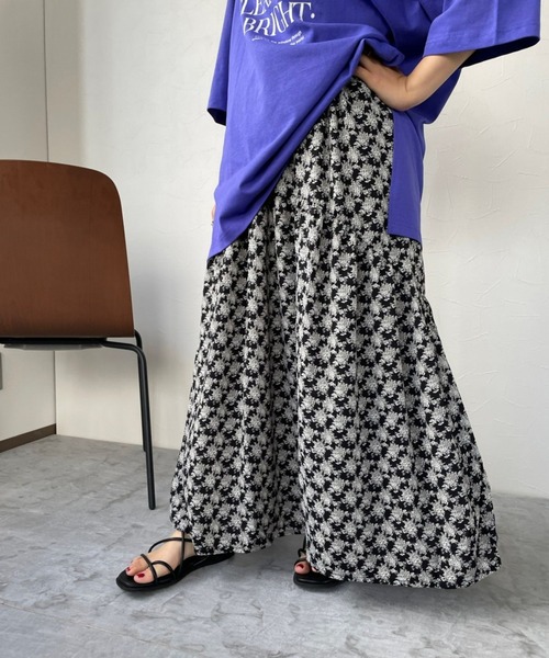 JUGLANS(ユグランス)の「☆ 大人レトロ。花柄ギャザー切替マキシスカート 343073(スカート・レディース・ホワイト/ブラック・FREE)」の11枚目の写真
