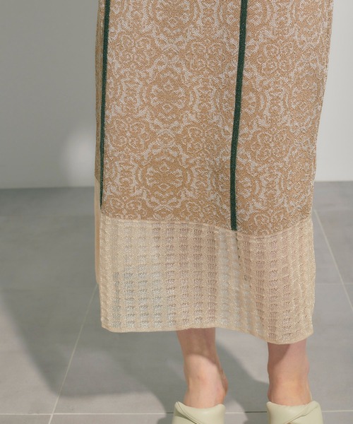 PUBLIC TOKYO（パブリックトウキョウ）の「【セットアップ対応】シアーラメJQニットスカート/ウォッシャブル（スカート・レディース・ベージュ/ブルー・FREE）」の14枚目の写真