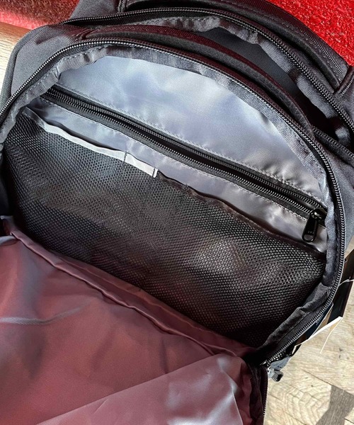 THE NORTH FACE（ザノースフェイス）の「THE NORTH FACE/ザ・ノースフェイス Jester(ジェスター) バックパック/リュック（バックパック/リュック・メンズ・ブラック・FREE）」の12枚目の写真