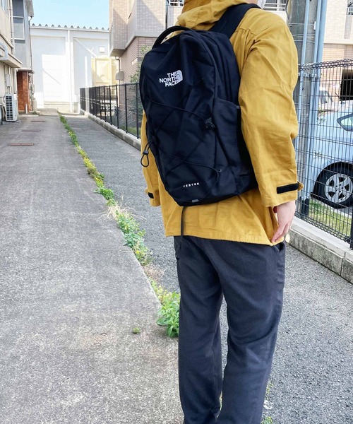THE NORTH FACE（ザノースフェイス）の「THE NORTH FACE/ザ・ノースフェイス Jester(ジェスター) バックパック/リュック（バックパック/リュック・メンズ・ブラック・FREE）」の6枚目の写真