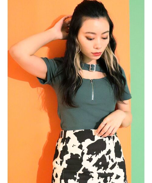 EVRIS（エヴリス）の「バックルデザイントップス（Tシャツ/カットソー・レディース・ホワイト/ブラック/グリーン・FREE）」の19枚目の写真