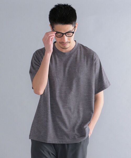 SHIPS（シップス）の「SHIPS:〈ウォッシャブル〉テックウール クルーネック Tシャツ（Tシャツ/カットソー・メンズ・ネイビー/ブラック/グレー・SMALL/LARGE/MEDIUM/X-LARGE）」の4枚目の写真