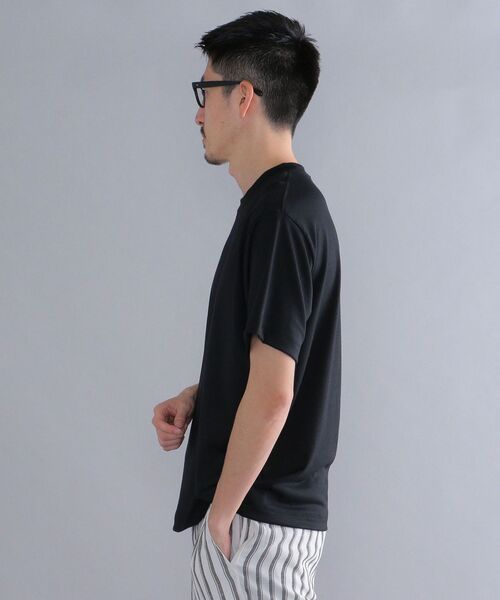 SHIPS（シップス）の「SHIPS:〈ウォッシャブル〉テックウール クルーネック Tシャツ（Tシャツ/カットソー・メンズ・ネイビー/ブラック/グレー・SMALL/LARGE/MEDIUM/X-LARGE）」の13枚目の写真