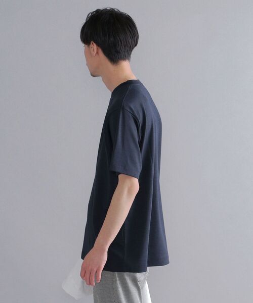 SHIPS（シップス）の「SHIPS:〈ウォッシャブル〉テックウール クルーネック Tシャツ（Tシャツ/カットソー・メンズ・ネイビー/ブラック/グレー・SMALL/LARGE/MEDIUM/X-LARGE）」の19枚目の写真