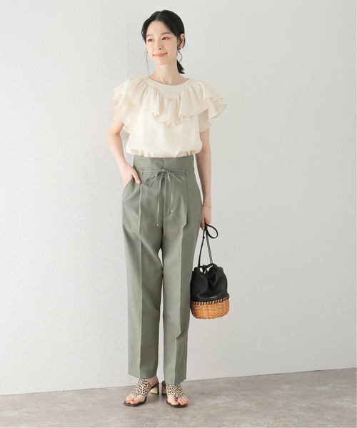新品　La TOTALITE C/Nツイルリボンツキタックパンツ　ハイウエスト La TOTALITE（ラトータリテ）の「C/Nツイルリボンツキタック