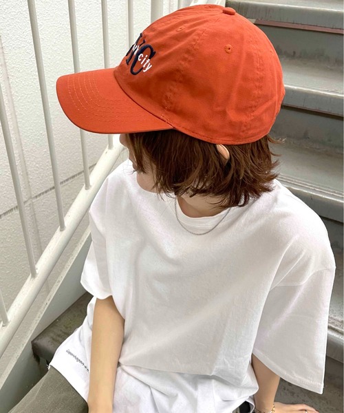 newhattan(ニューハッタン)の「【newhattan/ニューハッタン】NYC刺繍ロゴ ベースボールキャップ(キャップ・メンズ・ネイビー/パープル/グリーン/オフホワイト/オレンジ/チャコールグレー/ブラック・フリ-)」の1枚目の写真