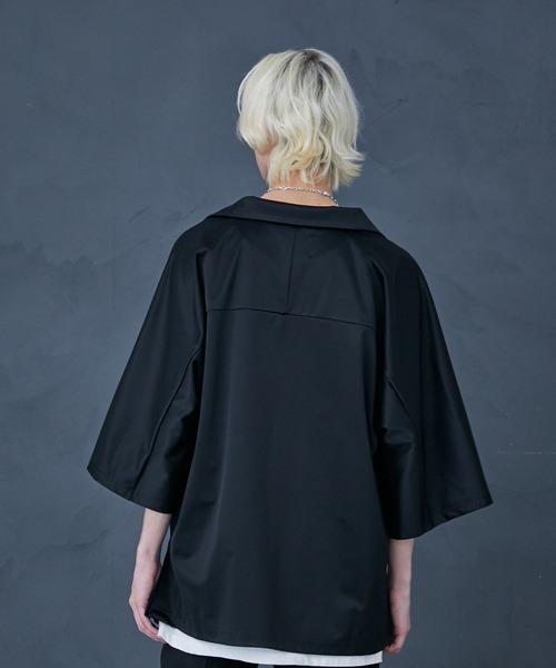 PUBLIC TOKYO（パブリックトウキョウ）の「スキッパースタンドプルオｰバー（シャツ/ブラウス・メンズ・ブラック/カーキ・FREE）」の19枚目の写真