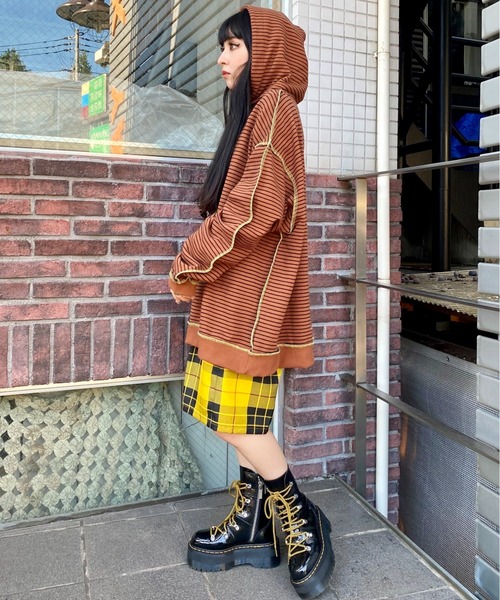 Candy Stripper（キャンディストリッパー）の「ANARCHY BEAR BORDER フーディー（パーカー・レディース・ブラック/ネイビー/ブラウン・2）」の13枚目の写真