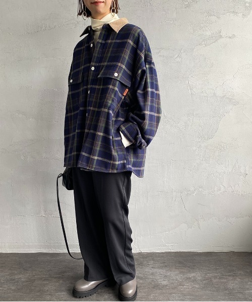 UNIVERSAL OVERALL（ユニバーサルオーバーオール）の「[UNIVERSAL OVERALL/ユニバーサルオーバーオール] 別注 オーバーサイズ チェックネルシャツジャケット（シャツ/ブラウス・レディース・ベージュ/ネイビー/アイボリー・M/L）」の3枚目の写真