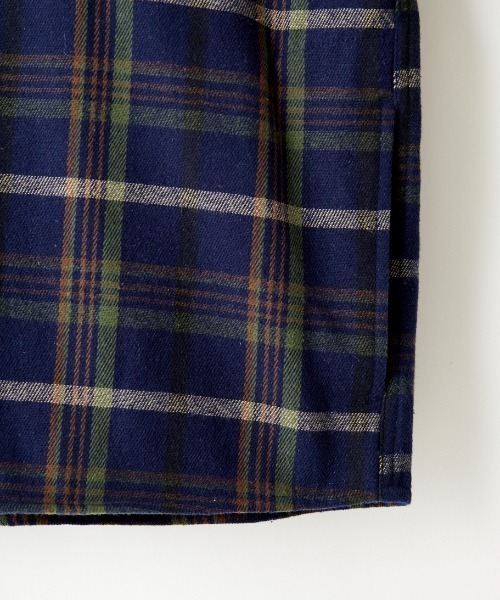 UNIVERSAL OVERALL（ユニバーサルオーバーオール）の「[UNIVERSAL OVERALL/ユニバーサルオーバーオール] 別注 オーバーサイズ チェックネルシャツジャケット（シャツ/ブラウス・レディース・ベージュ/ネイビー/アイボリー・M/L）」の20枚目の写真