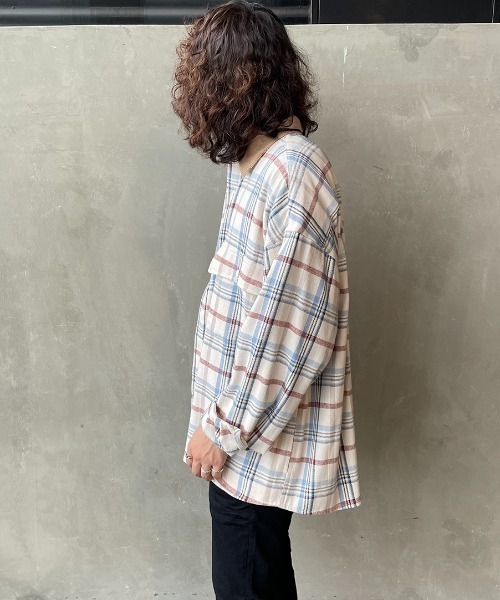 UNIVERSAL OVERALL（ユニバーサルオーバーオール）の「[UNIVERSAL OVERALL/ユニバーサルオーバーオール] 別注 オーバーサイズ チェックネルシャツジャケット（シャツ/ブラウス・レディース・ベージュ/ネイビー/アイボリー・M/L）」の15枚目の写真