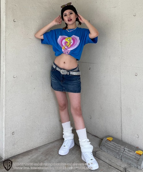 4GEEKS BY SPIRALGIRL（フォーギークスバイスパイラルガール）の「【Looney Tunes/トゥイーティー】80thアニバーサリーTシャツ（Tシャツ/カットソー・レディース・ブルー・FREE）」の3枚目の写真
