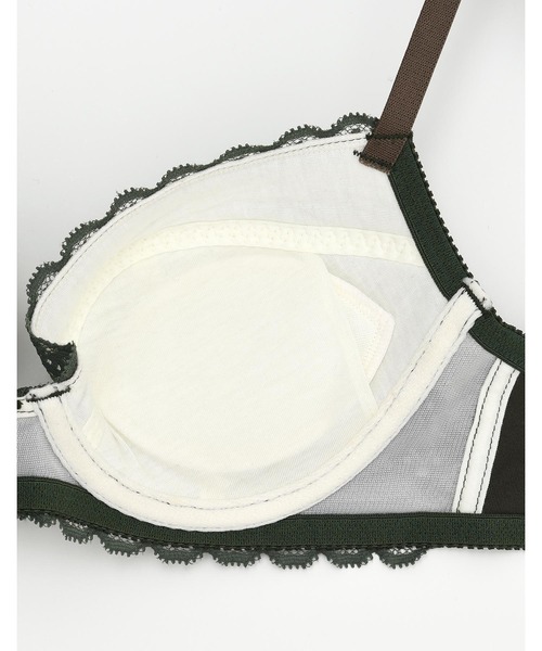AMPHI（アンフィ）の「【まる胸メイク】ラッセルレース ブラ&ショーツセット（ブラ&ショーツ・レディース・ライトグレー/レッド/グリーン/クリーム/ダークブルー/ローズ/ライトパープル・B65/B70/C70/D70/B75/C65/C75/D65/D75/E65/E70/E75）」の19枚目の写真