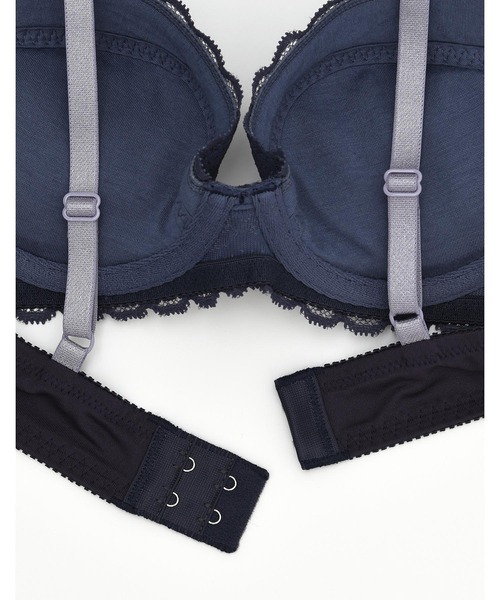 AMPHI（アンフィ）の「【まる胸メイク】ラッセルレース ブラ&ショーツセット（ブラ&ショーツ・レディース・ライトグレー/レッド/グリーン/クリーム/ダークブルー/ローズ/ライトパープル・B65/B70/C70/D70/B75/C65/C75/D65/D75/E65/E70/E75）」の12枚目の写真