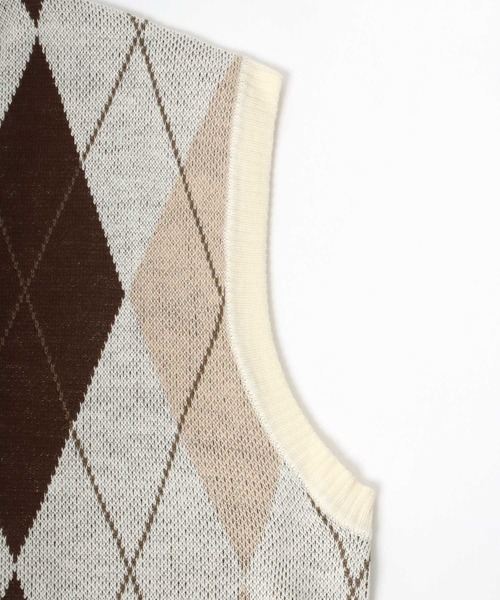 Salong hameu（サロン ハミュー）の「ビッグシルエット チェック柄Vネックニットベスト（ベスト・メンズ・ホワイト系その他/ブラック系その他/ブラウン系その他/ベージュ系その他・M/L）」の10枚目の写真
