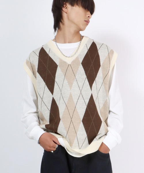 Salong hameu（サロン ハミュー）の「ビッグシルエット チェック柄Vネックニットベスト（ベスト・メンズ・ホワイト系その他/ブラック系その他/ブラウン系その他/ベージュ系その他・M/L）」の19枚目の写真