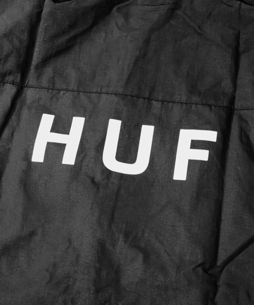 HUF（ハフ）の「HUF ESSENTIALS ZIP STANDARD SHELL JACKET ハフ エッセンシャル ジップ スタンダード シェル マウンテンパーカー（マウンテンパーカー・メンズ・ブラック/ネイビー・SMALL/MEDIUM/LARGE/X-LARGE）」の4枚目の写真