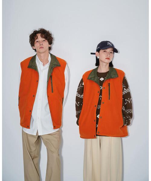 green label relaxing（グリーンレーベルリラクシング）の「【WEB限定】＜GLR or＞ 2way スタンド リバーシブル ベスト -ユニセックス-（ベスト・メンズ・ブラック/オリーブ・S/M/L）」の10枚目の写真