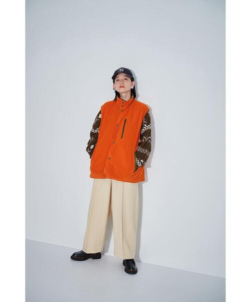 green label relaxing（グリーンレーベルリラクシング）の「【WEB限定】＜GLR or＞ 2way スタンド リバーシブル ベスト -ユニセックス-（ベスト・メンズ・ブラック/オリーブ・S/M/L）」の14枚目の写真