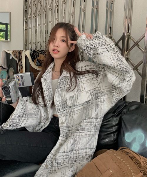 Jewelobe（ジュエローブ）の「ツイードルーズCPOジャケット（ブルゾン・レディース・オフホワイト・FREE）」の11枚目の写真