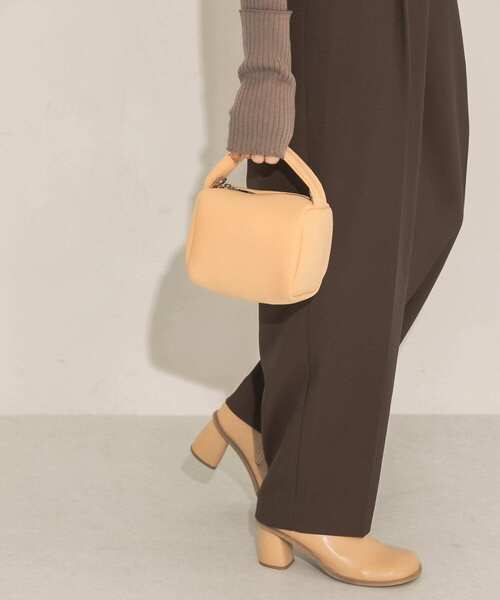 KBF（ケイビーエフ）の「マシュマロミニBAG（ハンドバッグ・レディース・ブルー/オレンジ系その他/ブラック/アイボリー・ONE）」の12枚目の写真