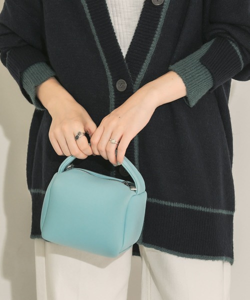 KBF（ケイビーエフ）の「マシュマロミニBAG（ハンドバッグ・レディース・ブルー/オレンジ系その他/ブラック/アイボリー・ONE）」の14枚目の写真