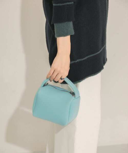 KBF（ケイビーエフ）の「マシュマロミニBAG（ハンドバッグ・レディース・ブルー/オレンジ系その他/ブラック/アイボリー・ONE）」の15枚目の写真