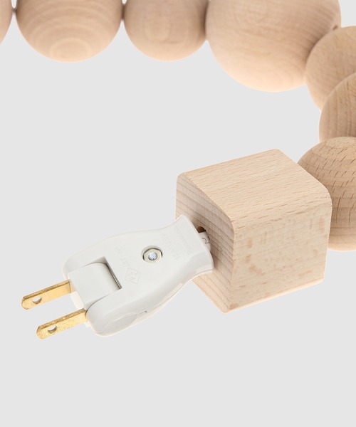 BLESS（ブレス）の「CABLE JEWELRY MULTIPLUG WOODEN ELEMENTS（生活家電・メンズ・ナチュラル・ONE SIZE）」の3枚目の写真