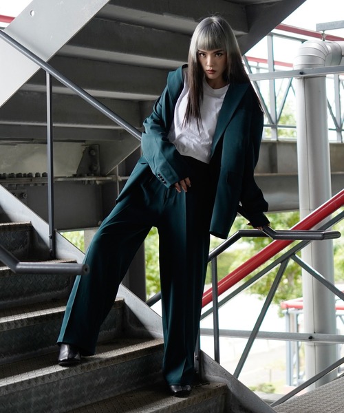 G.O.C（ジーオーシー）の「TR オーバーサイズ 2Bピークド W テーラード JK ＋ TR タック ワイド スラックス（テーラードジャケット・メンズ・ブラック/ワイン/ブルー/グリーン/ホワイト/チャコールグレー・SMALL/LARGE/MEDIUM）」の20枚目の写真