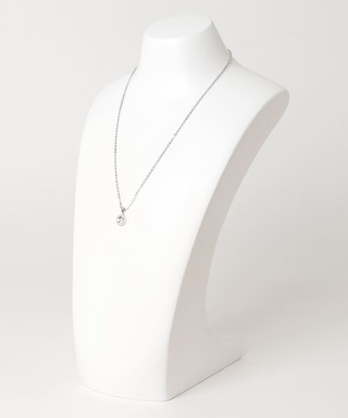 Guess（ゲス）の「COLOR MY DAY Emerald Cz Charm Necklace（ネックレス・レディース・シルバー/ゴールド・ONE SIZE）」の6枚目の写真