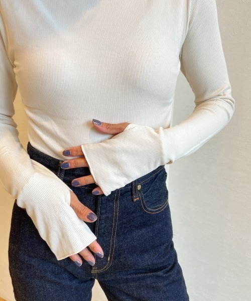 Vicente（ヴィセンテ）の「Standard cut neck tops（Tシャツ/カットソー・レディース・ホワイト/ブラック/グレー・FREE）」の4枚目の写真