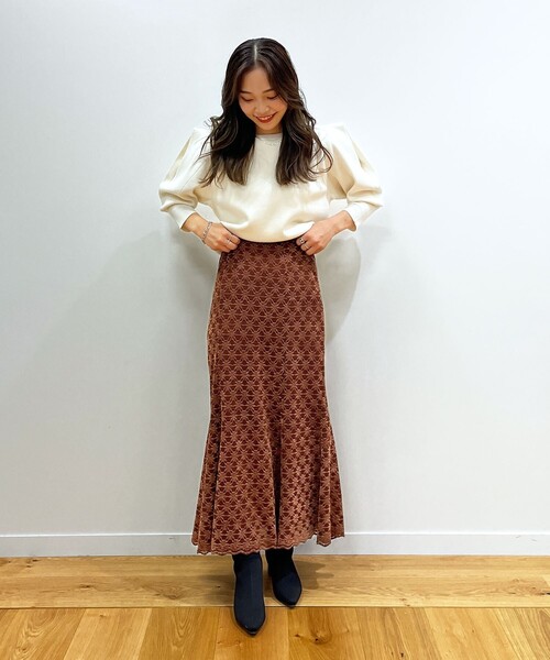 OPAQUE.CLIP（オペークドットクリップ）の「◆モールフラワーマーメイドスカート（スカート・レディース・ダークブラウン/パープル系・38/36）」の14枚目の写真