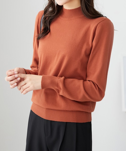 CHAN ME（チャンミ）の「カシミヤタッチハイネックニット（ニット/セーター・レディース・ベージュ/チャコール/コーラル/レッド/アイボリー/ブラック/ブルー/グリーン/ホワイト×ブラック/オレンジ/グレー/ラベンダー/ホワイト/ホワイト系その他・MEDIUM/LARGE/X-LARGE）」の13枚目の写真