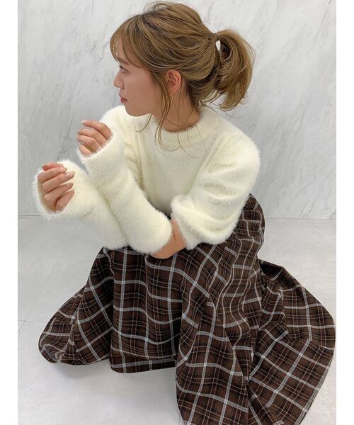 dazzlin（ダズリン）の「シャギーアームウォーマーニットトップス（ニット/セーター・レディース・オフホワイト/ピンク/ブラウン・FREE）」の14枚目の写真