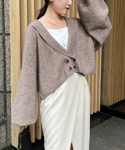 CAPRICIEUX LE'MAGE（カプリシューレマージュ）の「クロップジャケット風カーディガン（カーディガン/ボレロ・レディース・チャコールグレー/オレンジ/モカ・FREE）」の4枚目の写真