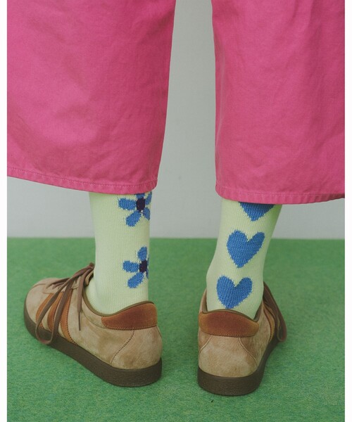 BEAMS BOY(ビームスボーイ)の「ROSTER SOX ×BEAMS BOY / 別注 Flower & Heart Sox(ソックス/靴下・レディース・オフホワイト/イエロー系その他5・ONE SIZE)」の1枚目の写真