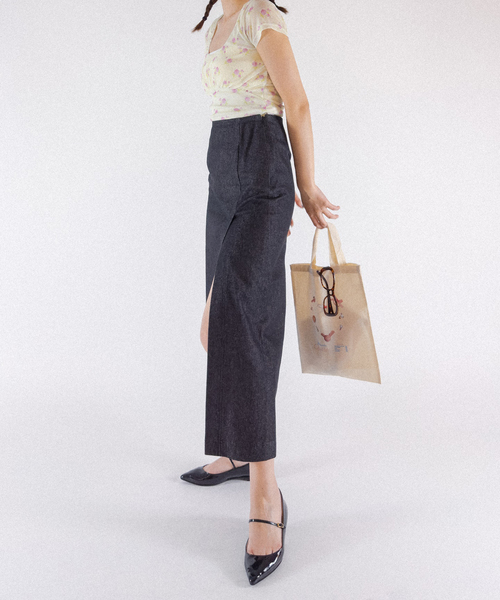 Charles Chaton（シャルルシャトン）の「スリットデニムスカート（デニムスカート・レディース・ブラック・34/36）」の3枚目の写真