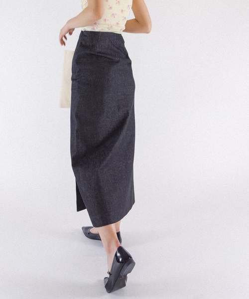 Charles Chaton（シャルルシャトン）の「スリットデニムスカート（デニムスカート・レディース・ブラック・34/36）」の4枚目の写真