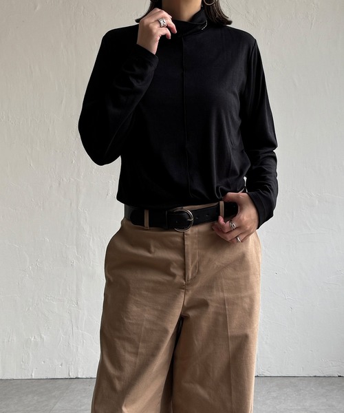 LBC（エルビーシー）の「クシュタートルネックロンＴ（Tシャツ/カットソー・レディース・その他7/ブラック/パープル/ホワイト・M/L）」の2枚目の写真