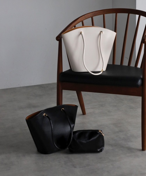 Bonjour Sagan（ボンジュールサガン）の「ポーチ付き扇形ハンドバッグ（ハンドバッグ・レディース・ホワイト/ブラック・FREE）」の21枚目の写真