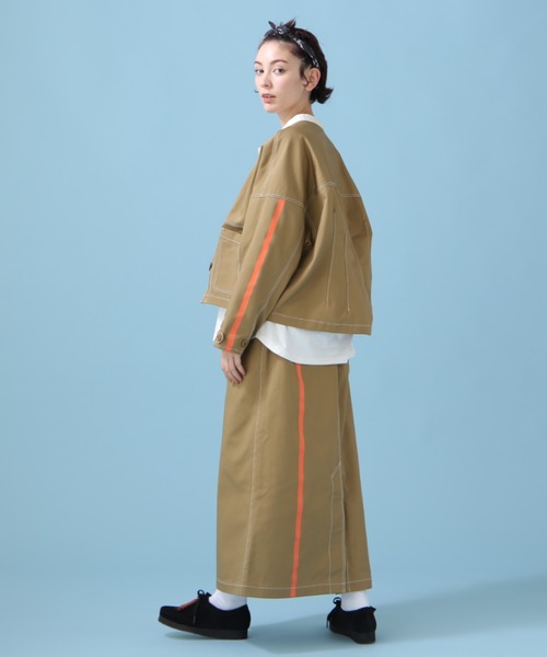 AVIREX（アヴィレックス）の「《WEB&DEPOT限定》ANTIFOULING LINE SKIRT/ アンティフォーリング ラインスカート（スカート・レディース・ブラック/カーキブラウン・SMALL/MEDIUM）」の3枚目の写真