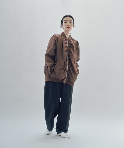 INSIIS（インシス）の「ギャザーMA1ブルゾン（MA-1・レディース・ブラウン/ブラック・フリー）」の19枚目の写真