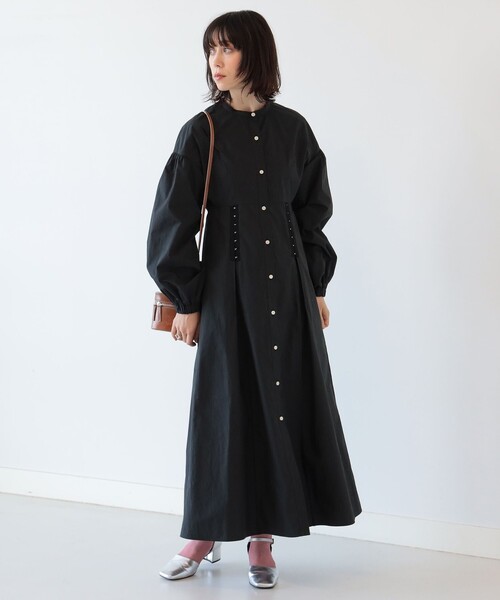 Ray BEAMS（レイビームス）の「Ray BEAMS / ウエスト スプリングホック ワンピース（ワンピース・レディース・ベージュ/ブラック・0/1）」の6枚目の写真