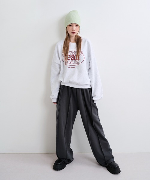 UNE MANSION(ユヌマンション)の「【大人気スウェットカットソー1枚で軽めに着用】ポイントロゴプリントスポティーデイリースウェットトレーナーカットソー(スウェット・レディース・ネイビー/グレー/ミント/チャコール/ブラック/クリーム・FREE)」の20枚目の写真