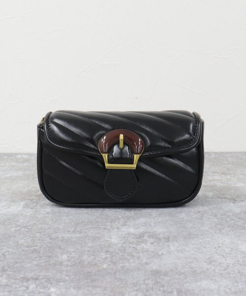 fredy emue（フレディエミュ）の「バックルキルトチェーンバッグ（ショルダーバッグ・レディース・ブラウン/ブラック・FREE）」の2枚目の写真