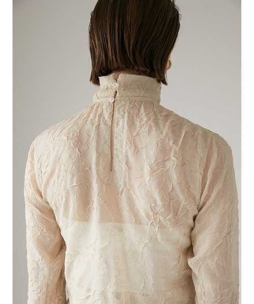 LA PEAU DE GEM(ラポドゥジェム)の「【LA PEAU DE GEM】ワッシャーシアータートル(シャツ/ブラウス・レディース・ベージュ/ブラック・FREE)」の16枚目の写真