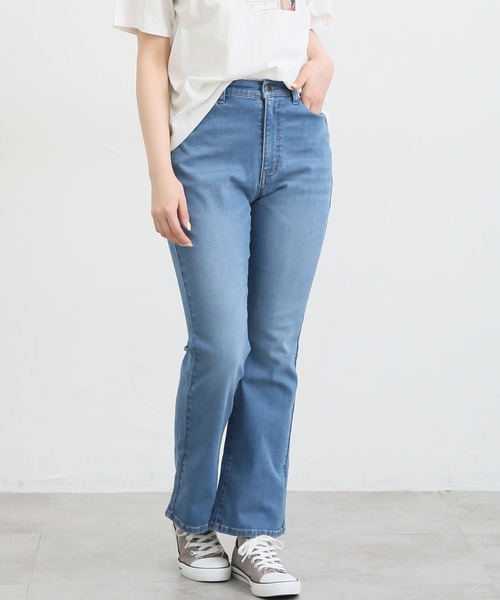 Honeys（ハニーズ）の「デニムセミフレア（股下６８ｃｍ）（デニムパンツ・レディース・ワンウォッシュ/ブルー・LL/L/M/S/SS）」の8枚目の写真
