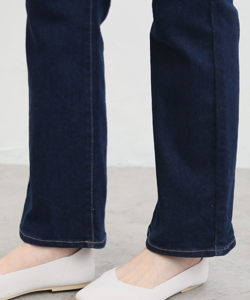 Honeys（ハニーズ）の「デニムセミフレア（股下６８ｃｍ）（デニムパンツ・レディース・ワンウォッシュ/ブルー・LL/L/M/S/SS）」の13枚目の写真