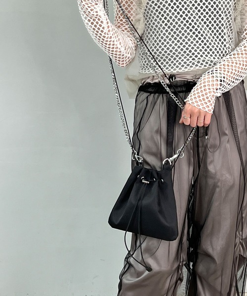 chuclla（チュクラ）の「シェル巾着 ドロストminiショルダーバッグ cha23s002（ショルダーバッグ・レディース・ブラック・FREE）」の2枚目の写真