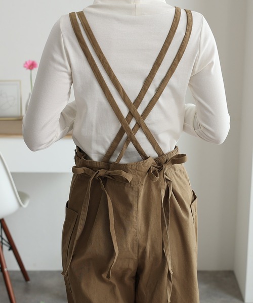 PourVous(プールヴー)の「サイドビックポケットサロペパンツ(サロペット/オーバーオール・レディース・ベージュ/カーキ/ブラック・M/L/XL/3L/4L)」の8枚目の写真